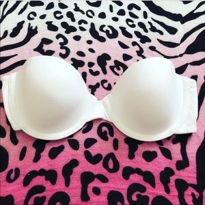 White Strapless Bra 💕